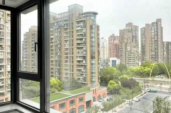 3br2lr1bt apt,with lift,Caoyang RD line 14,Nice deco&location.